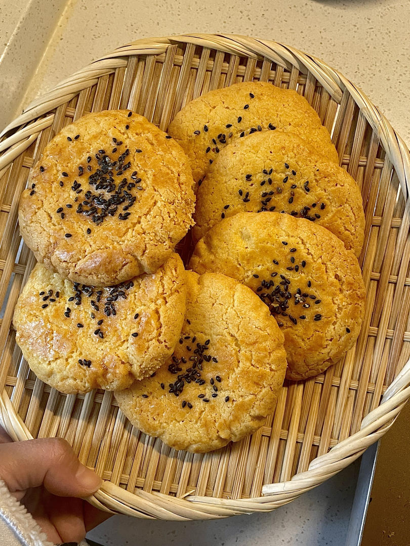 轻轻一按就碎掉的原味桃酥（不输猪油版）