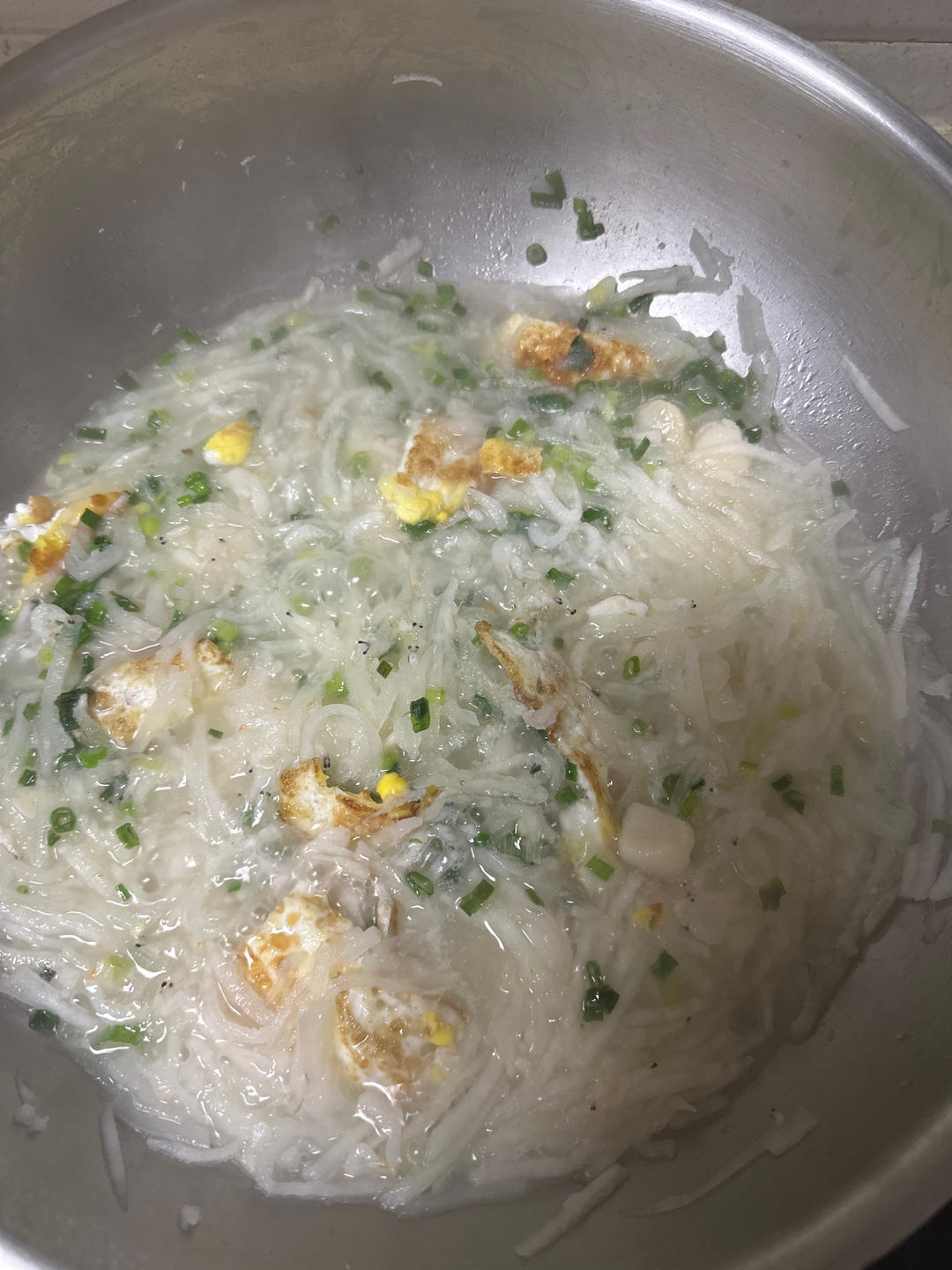 萝卜丝煎蛋虾皮汤～颜值一般，味道巨鲜