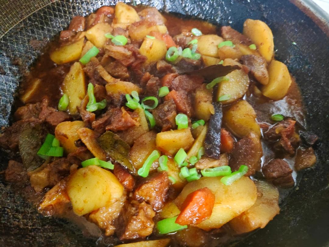 番茄土豆炖牛腩