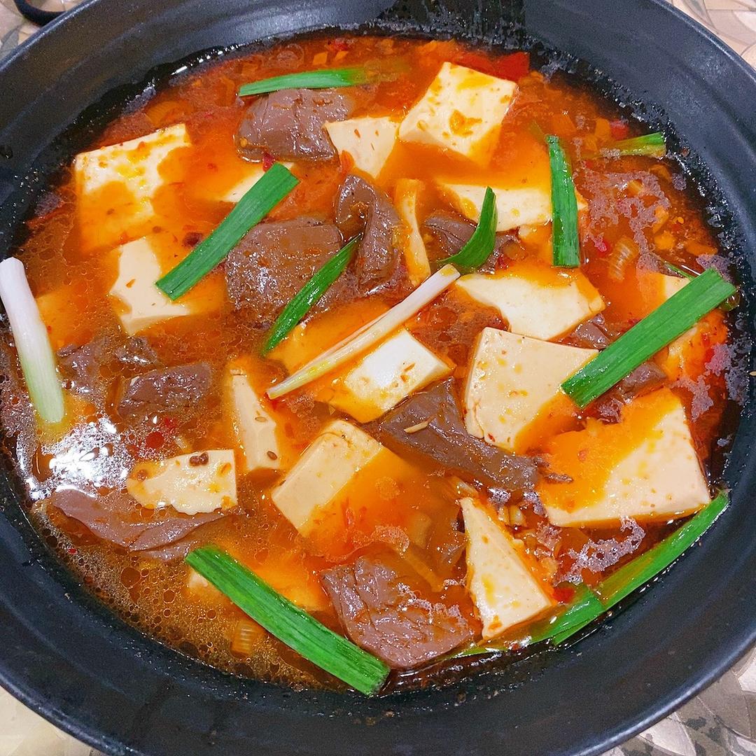 鸭血豆腐煲