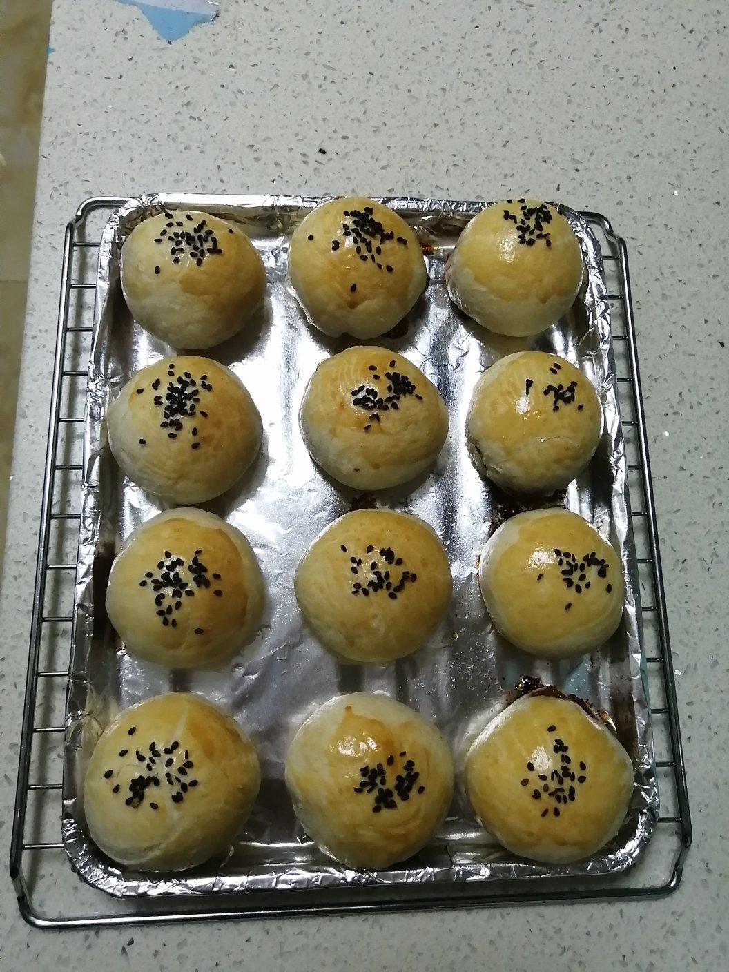 酥皮鲜肉月饼～酥的掉渣