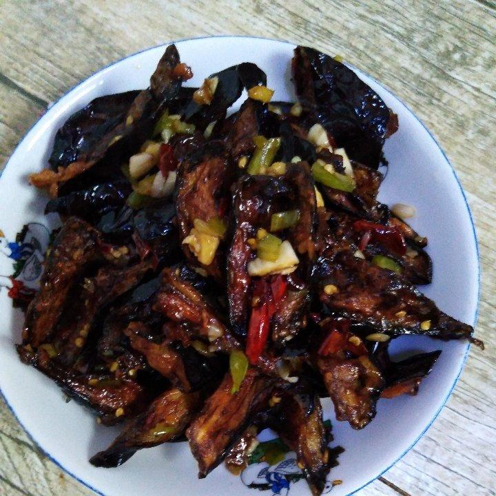 厨师长教你：“风味茄子”的家常做法，外酥里嫩味道很赞，收藏了