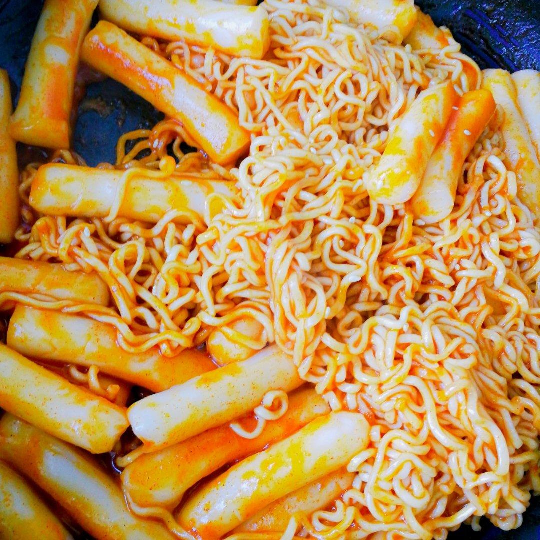 韩式泡面辣炒年糕