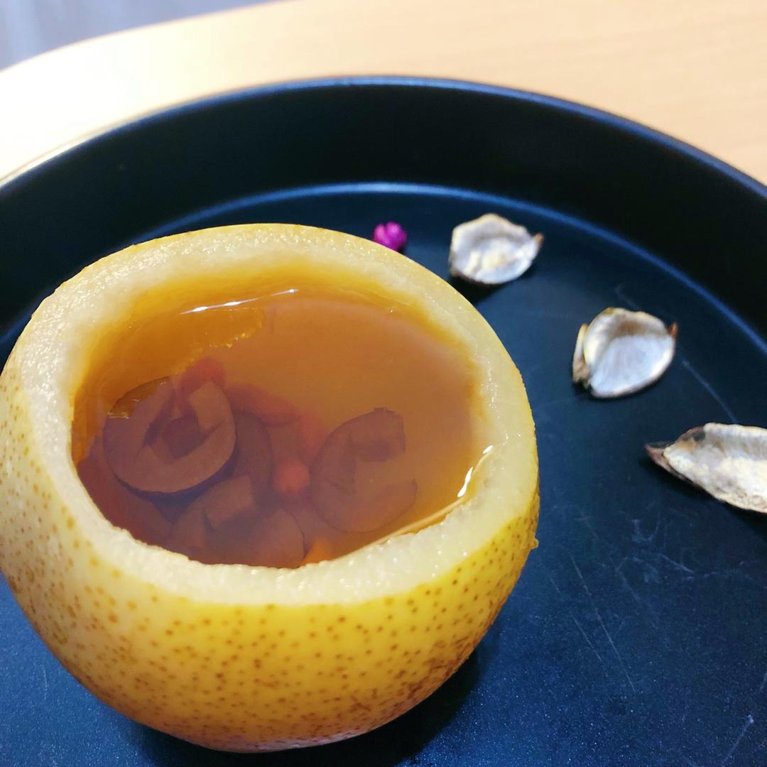 冰糖炖雪梨(化痰止咳)