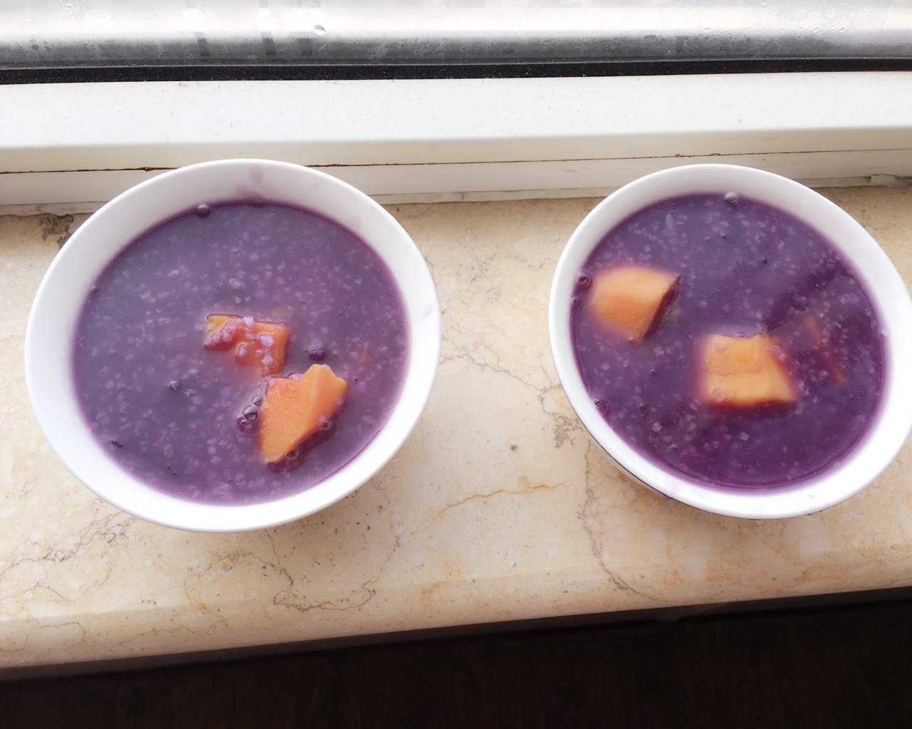 电饭锅版红薯紫薯甜粥的做法 步骤3