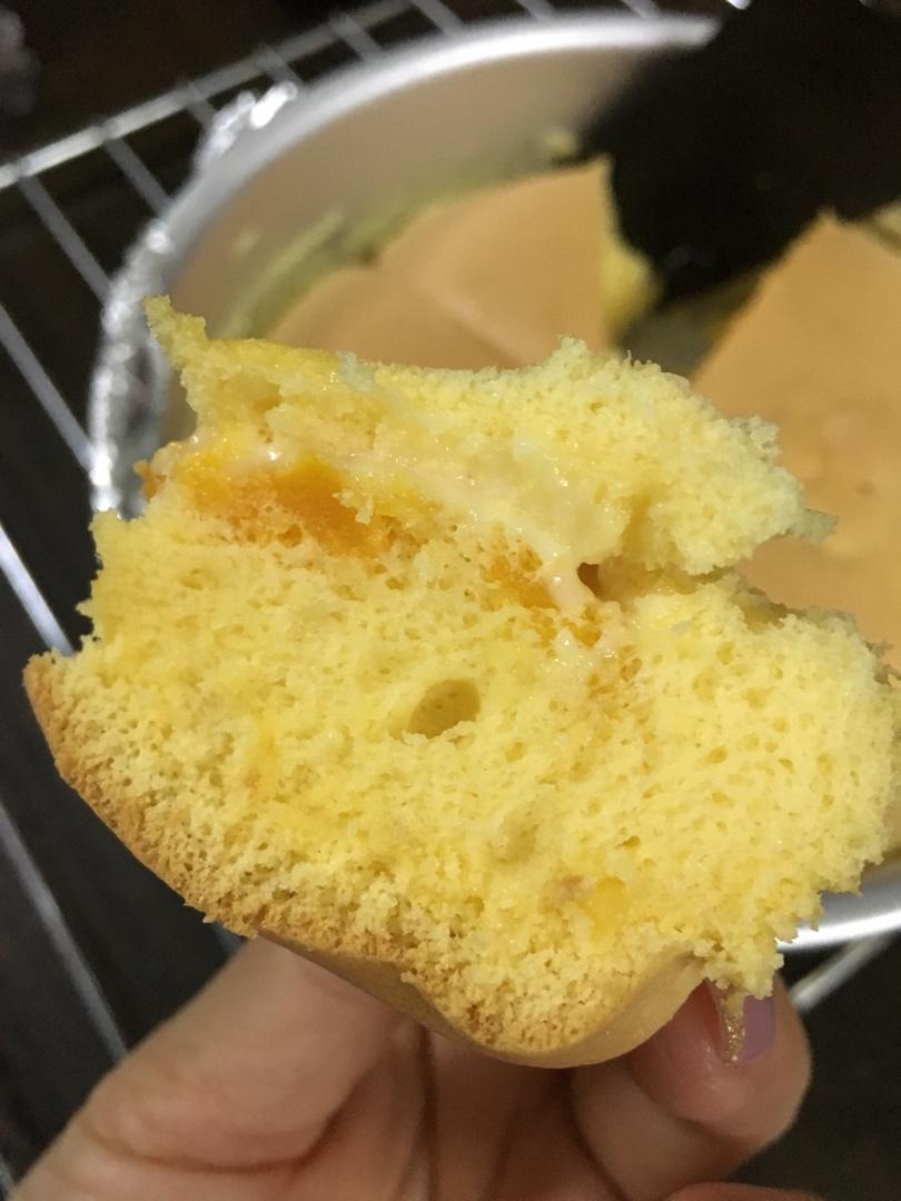 咸蛋黄芝士流心古早蛋糕(超好吃！)