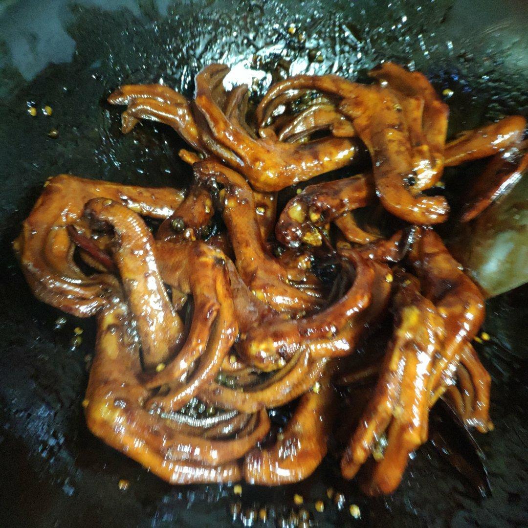 周黑鸭味～～～鸭翅 鸭爪