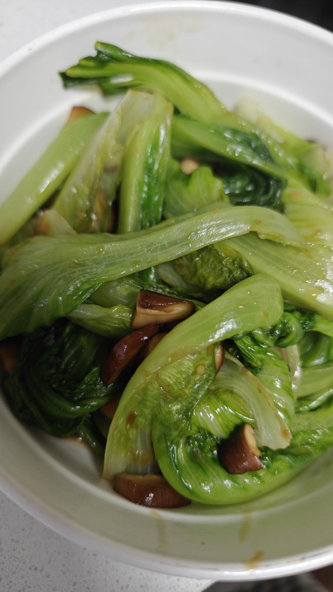 懒人菜单 五分钟蚝油香菇生菜