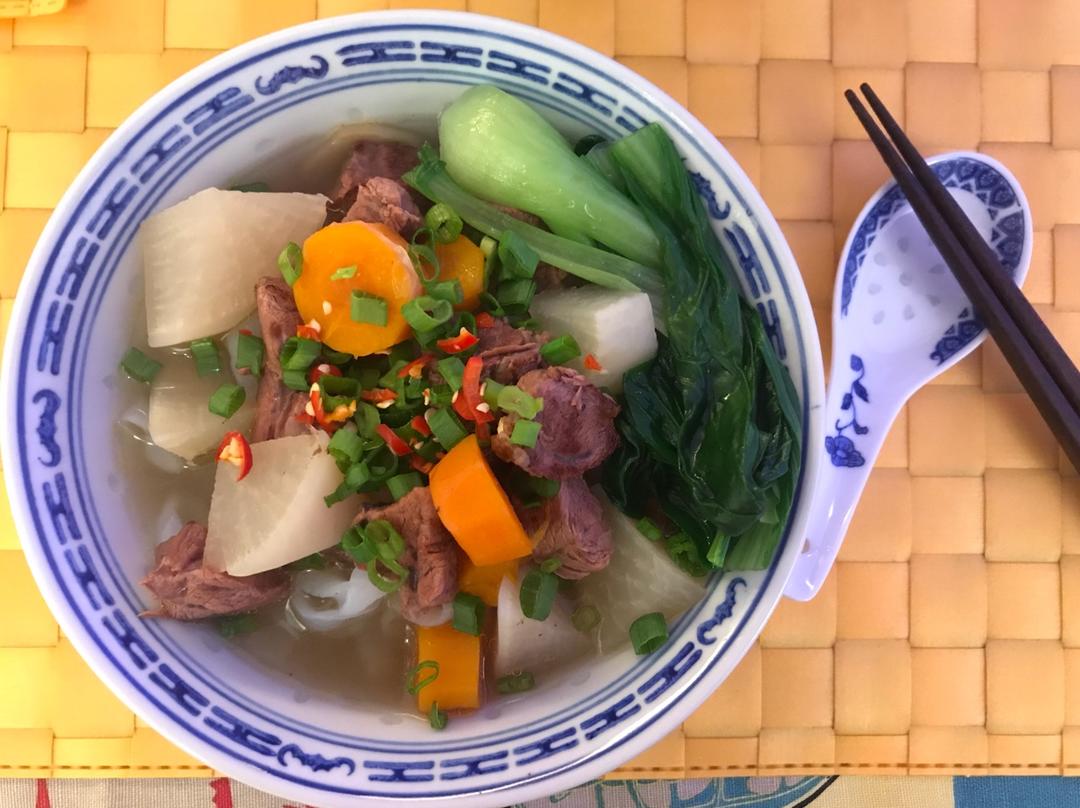 粤式清汤牛腩面