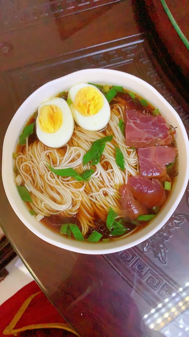 葱花猪油面的全部作品