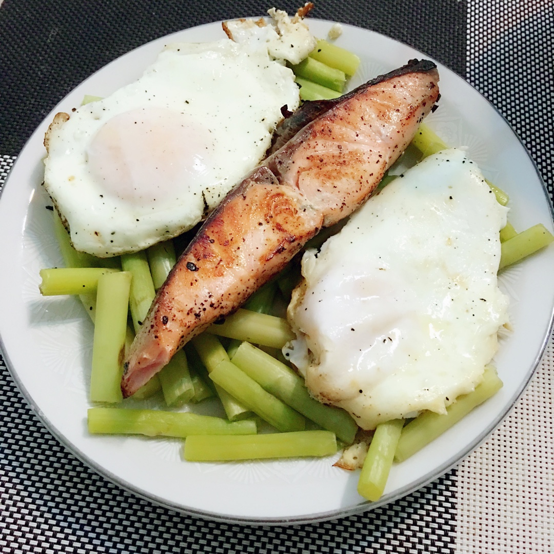 和风早餐——盐煎三文鱼