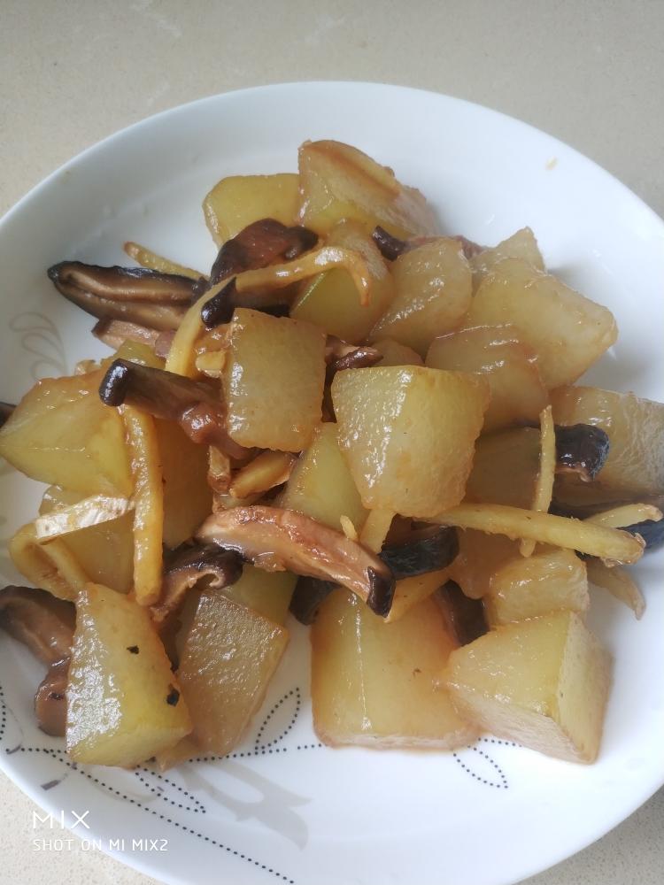 香菇焖冬瓜