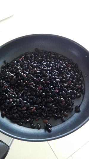 简单健康的黑豆小零食的做法 步骤3