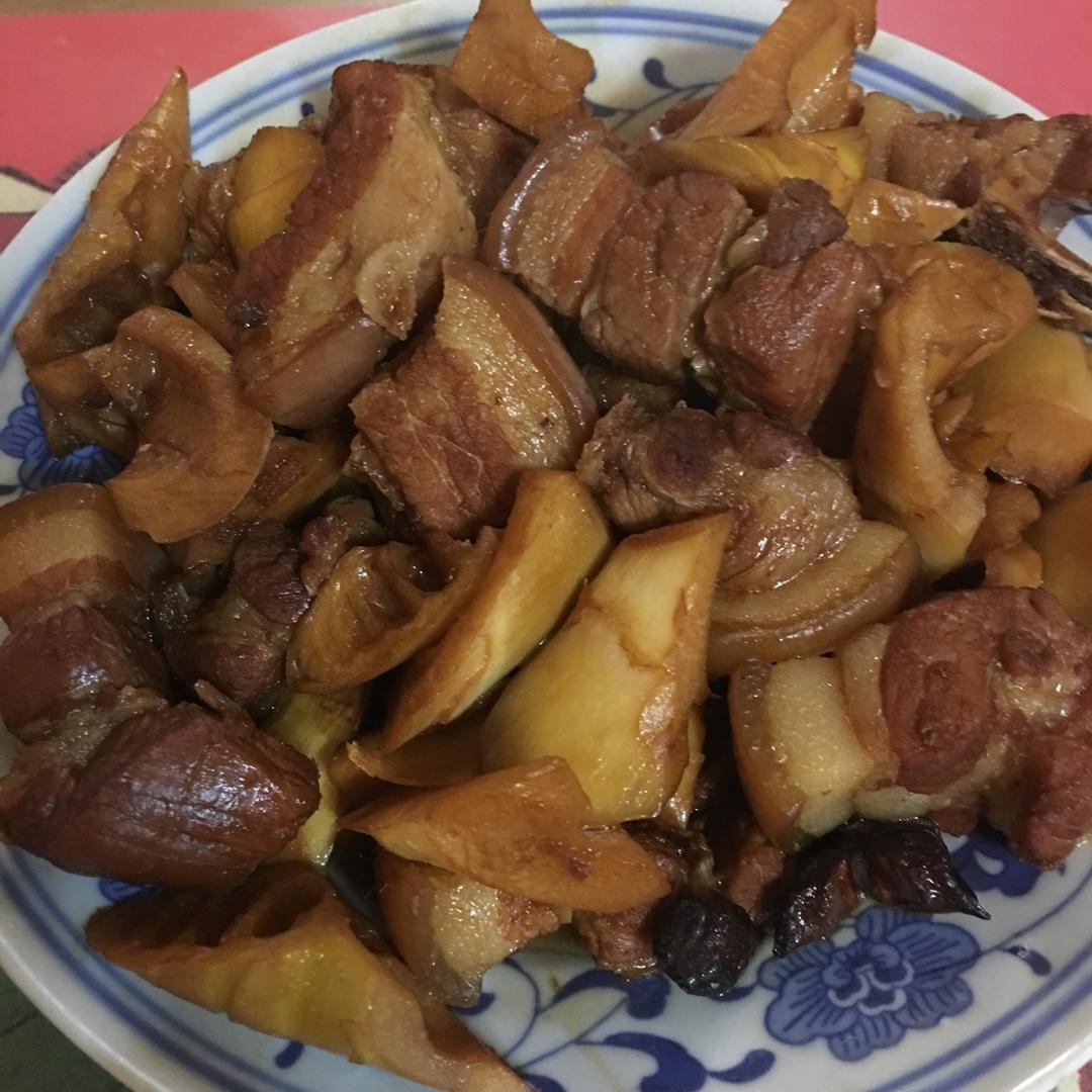 笋闷红烧肉