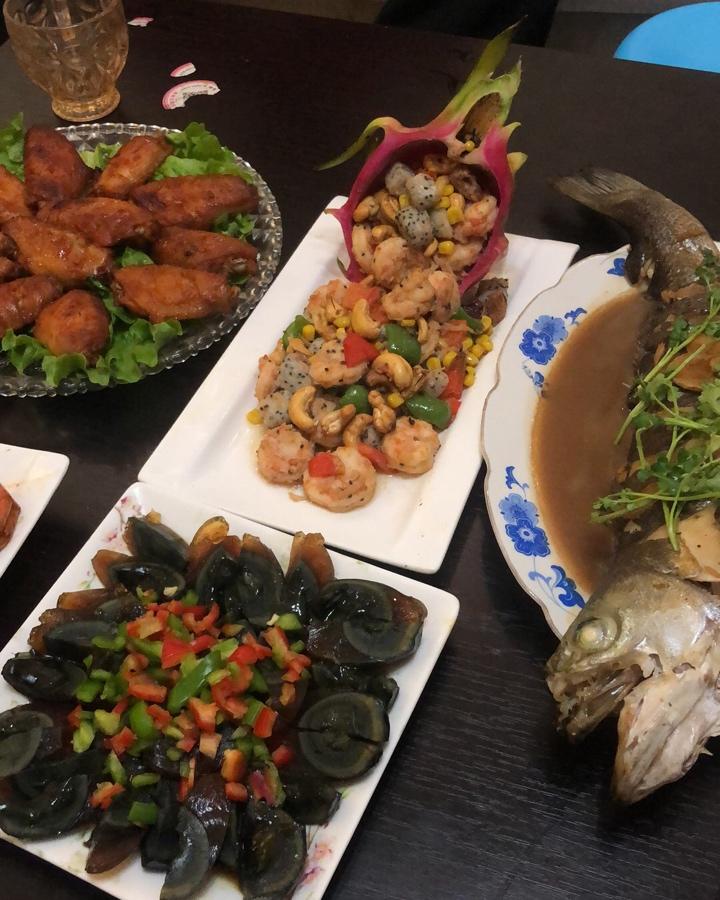 火龙果炒虾仁