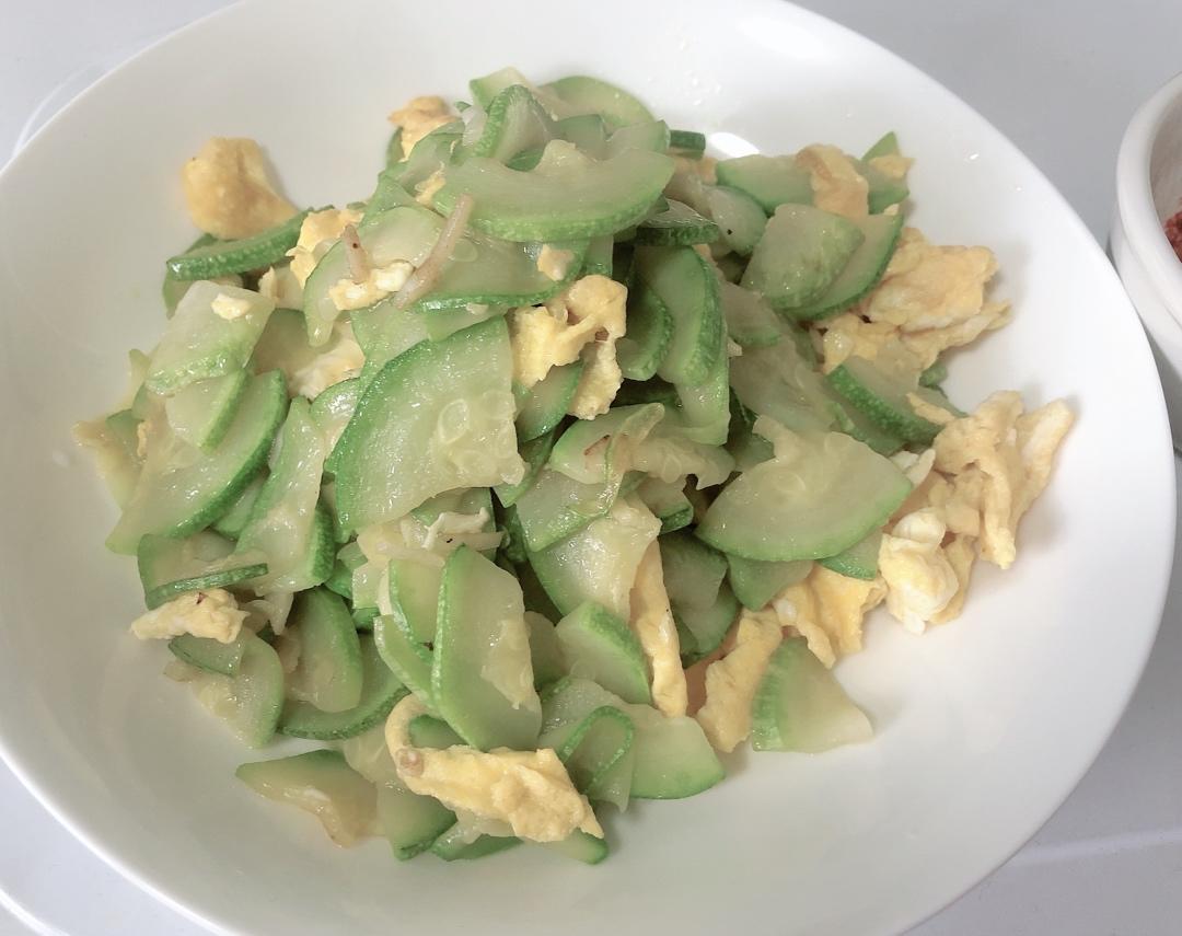 西葫芦炒鸡蛋