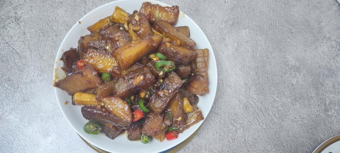 红烧冬瓜最完美做法，不加一滴水，瞬间秒杀红烧肉