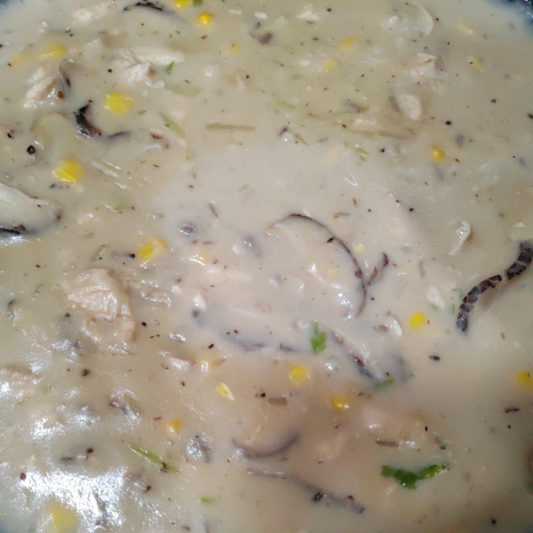 鸡茸奶油蘑菇汤