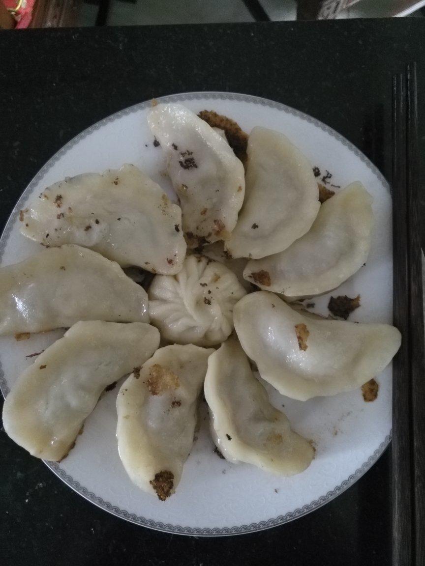 三鲜锅贴