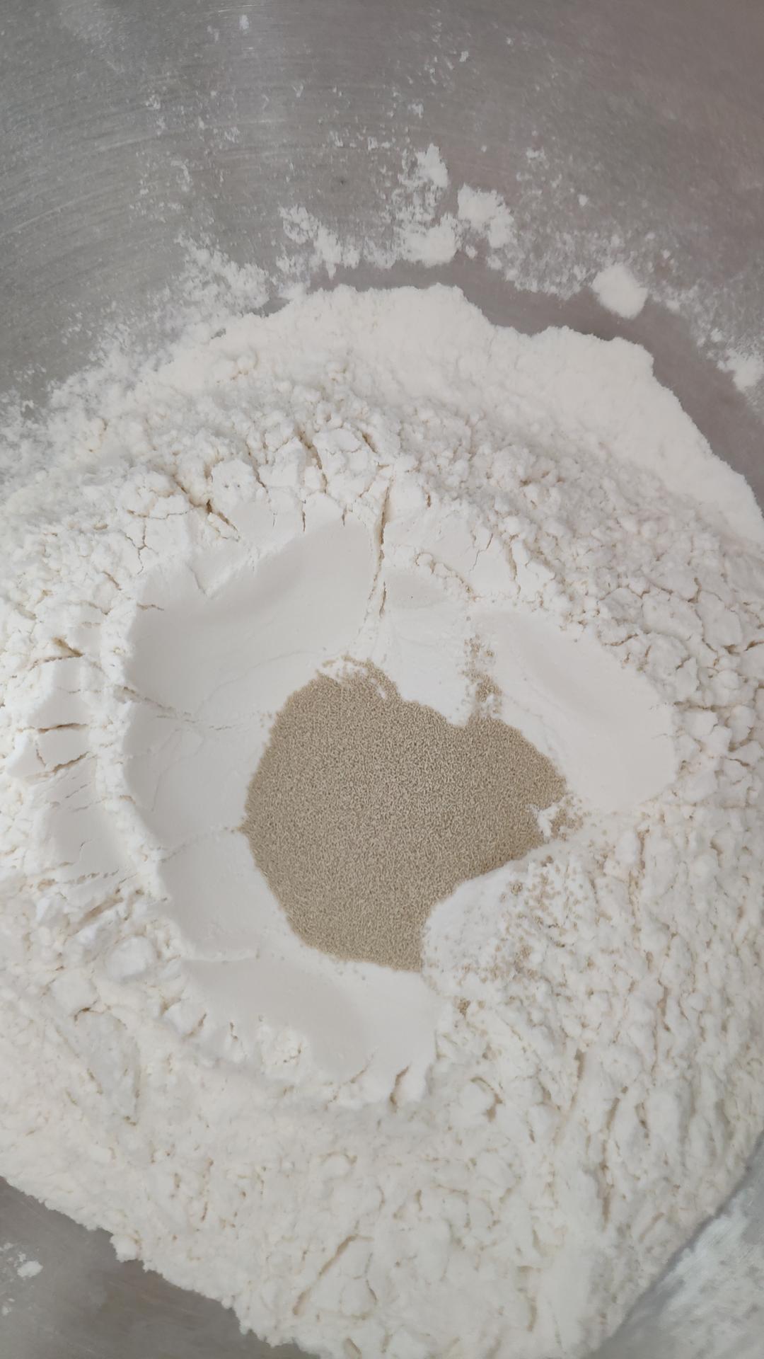 纯奶手撕吐司的做法 步骤1