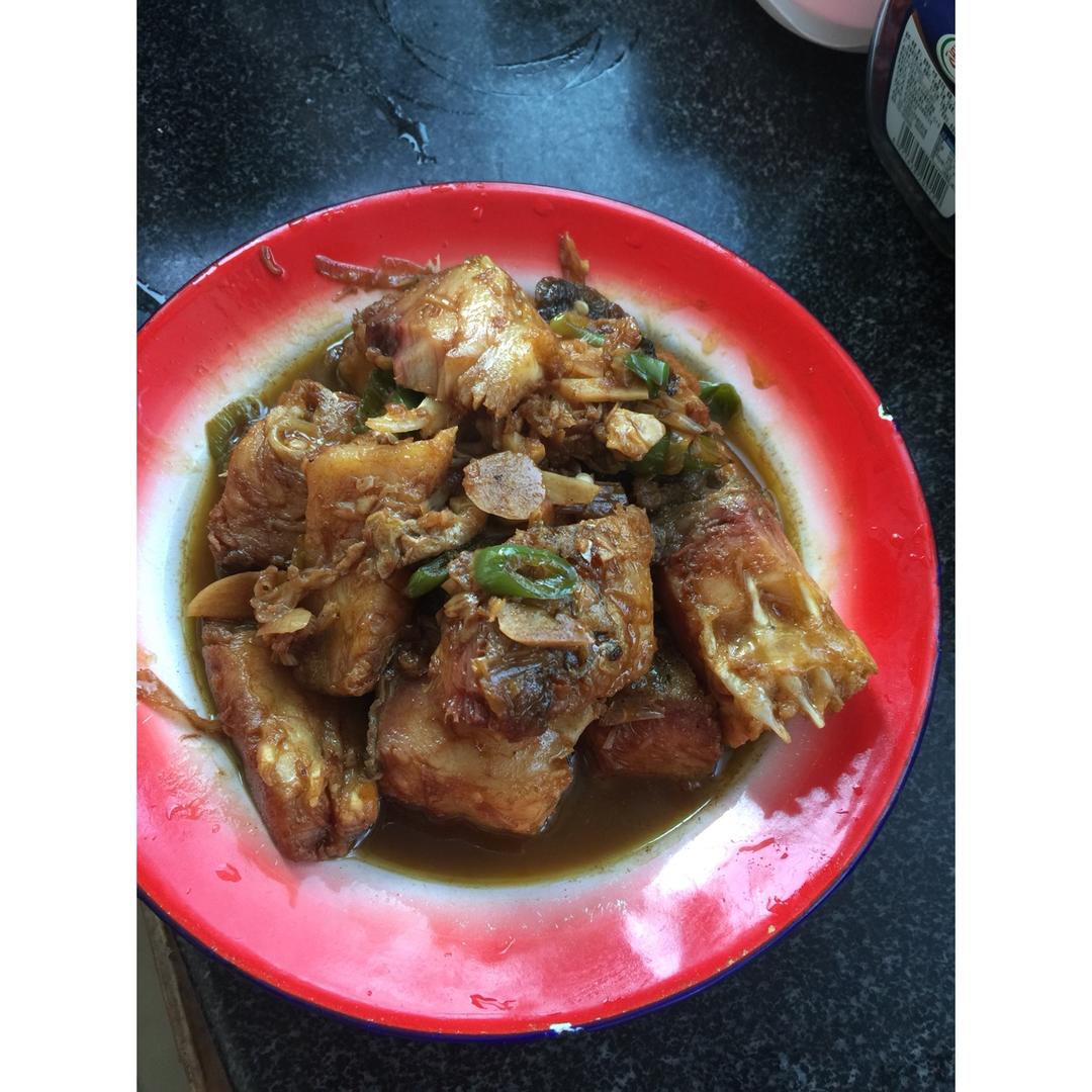 红烧咸鱼