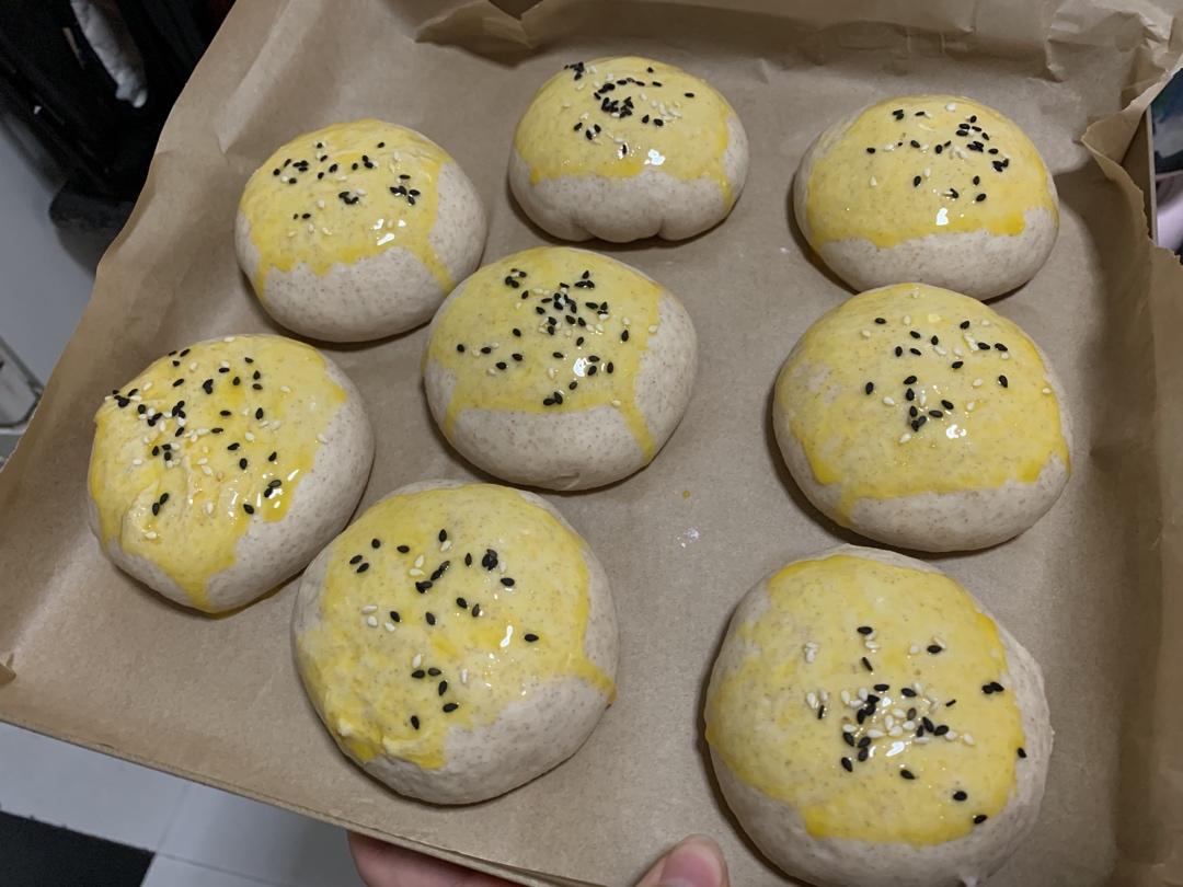 超详细过夜免揉软欧包的骚操作（红豆绿豆麻薯红薯紫薯红枣血糯米紫米黑米肉松马苏里拉坚果葡萄干椰蓉奶黄全麦抹茶可可墨西哥酱面包）   含大于5种馅的做法   2种酥皮做法     低糖少油    你想要的都可以放进去💃🏻