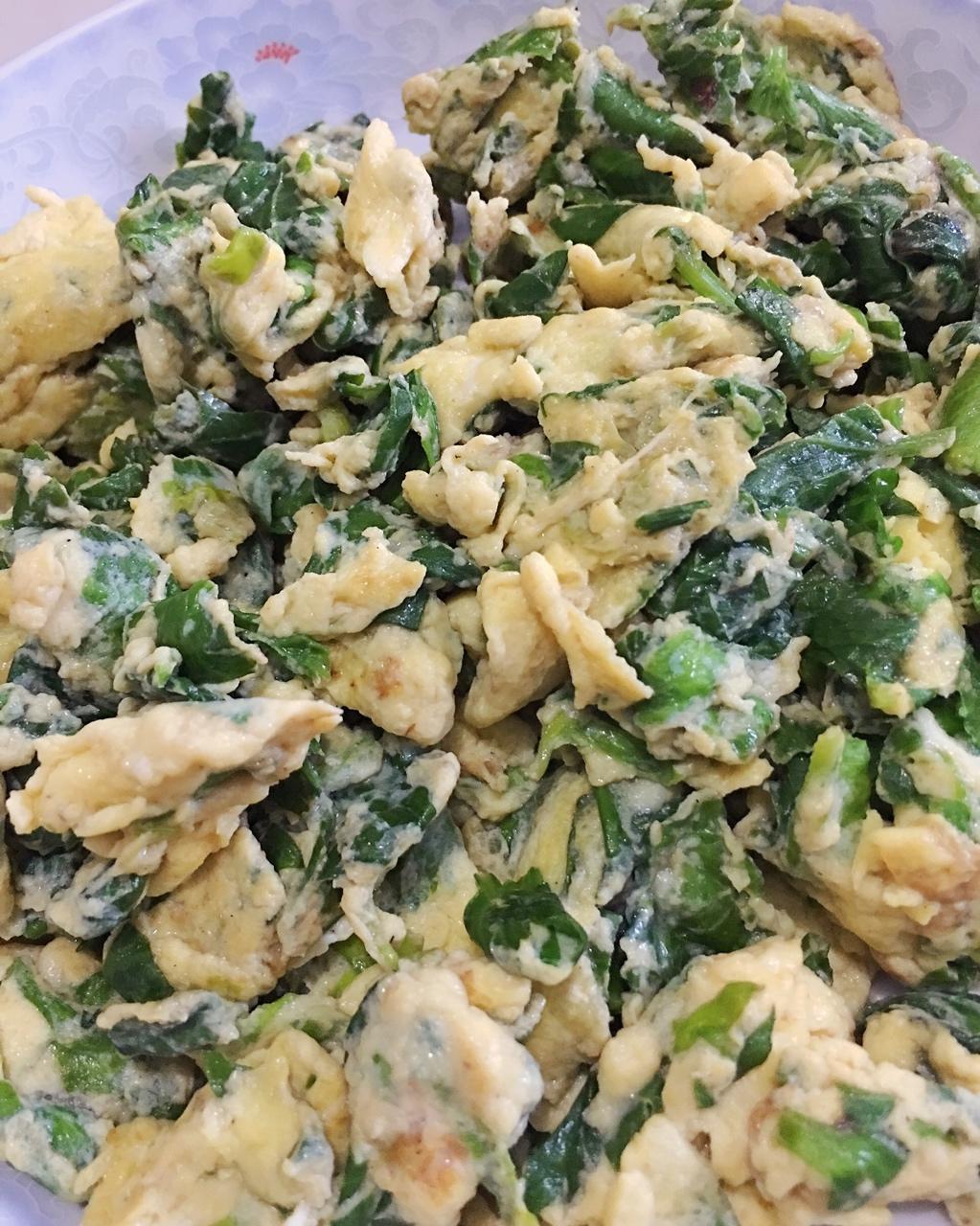 芹菜叶炒鸡蛋