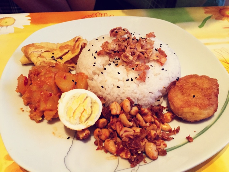 椰浆饭（nasi lemak）