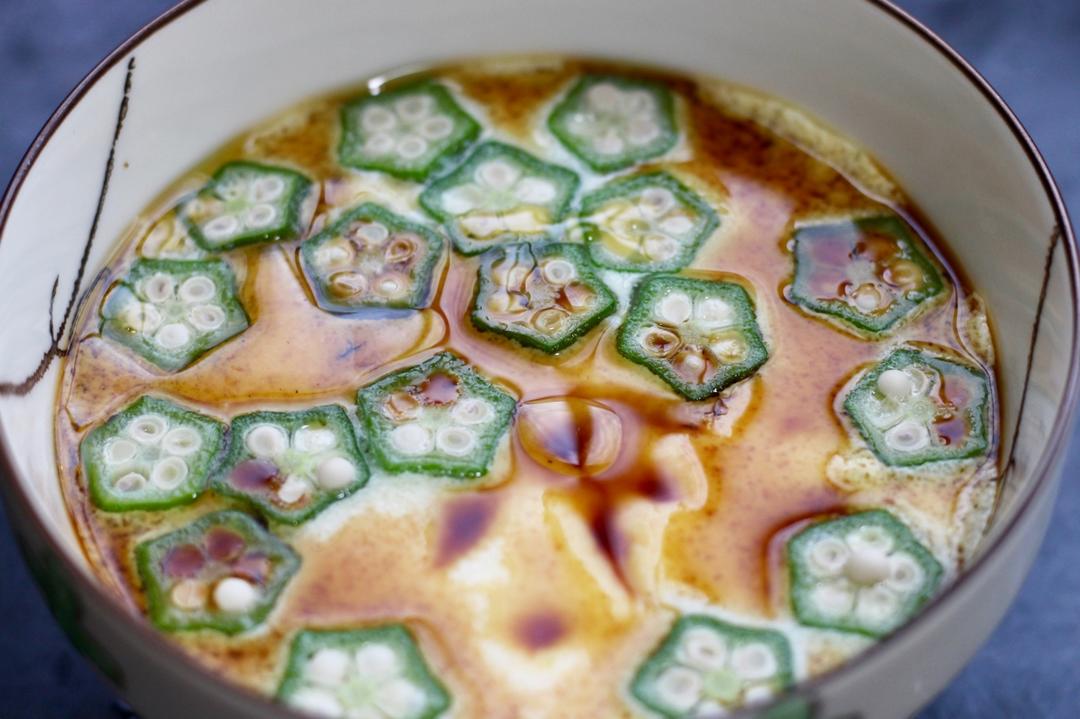 颜值控-做一朵开在碗里的花秋葵蒸水蛋