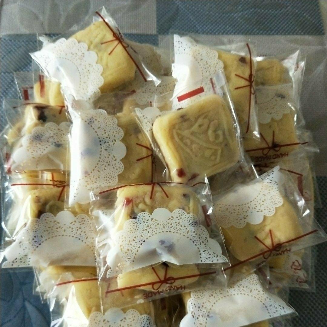 蔓越莓绿豆糕