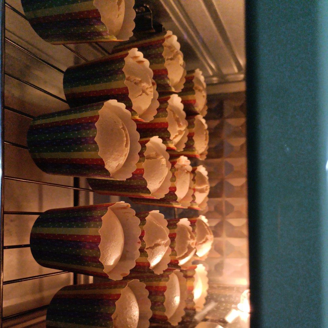 戚风小纸杯蛋糕