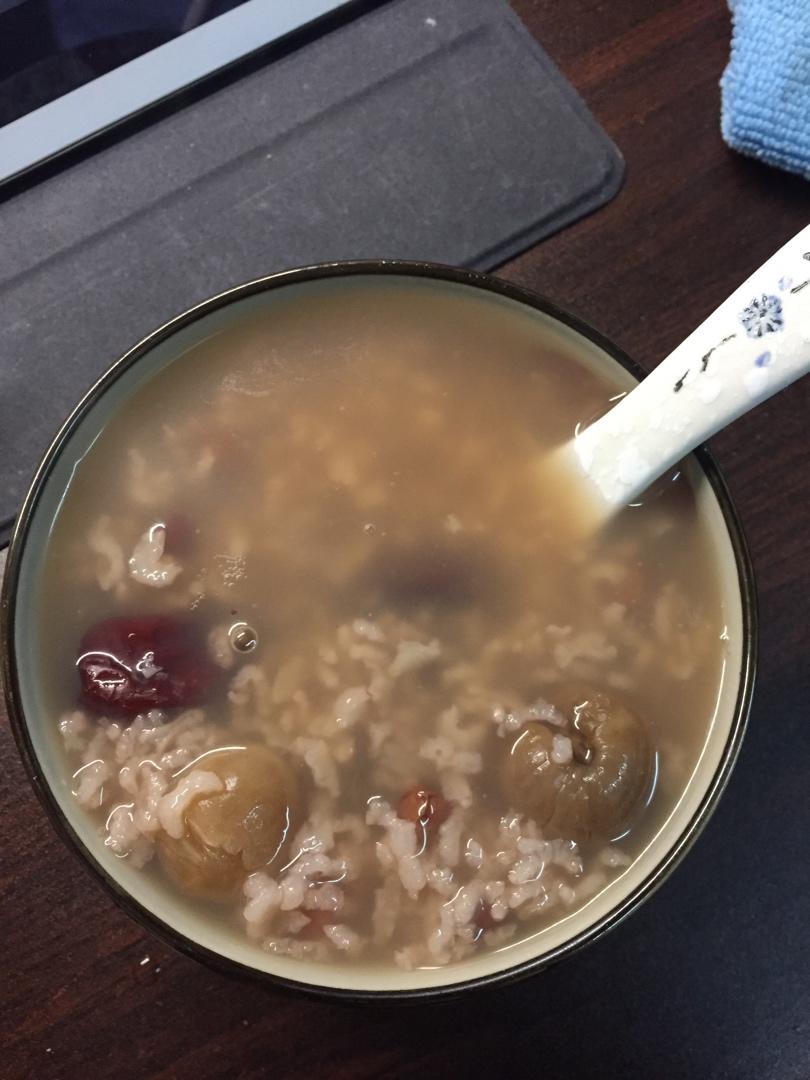 薏米红豆桂圆红枣粥