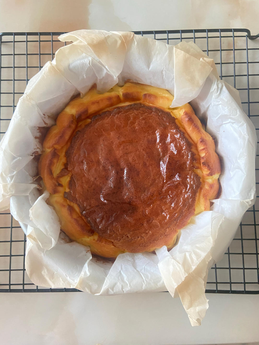 小美做超简单的巴斯克芝士蛋糕