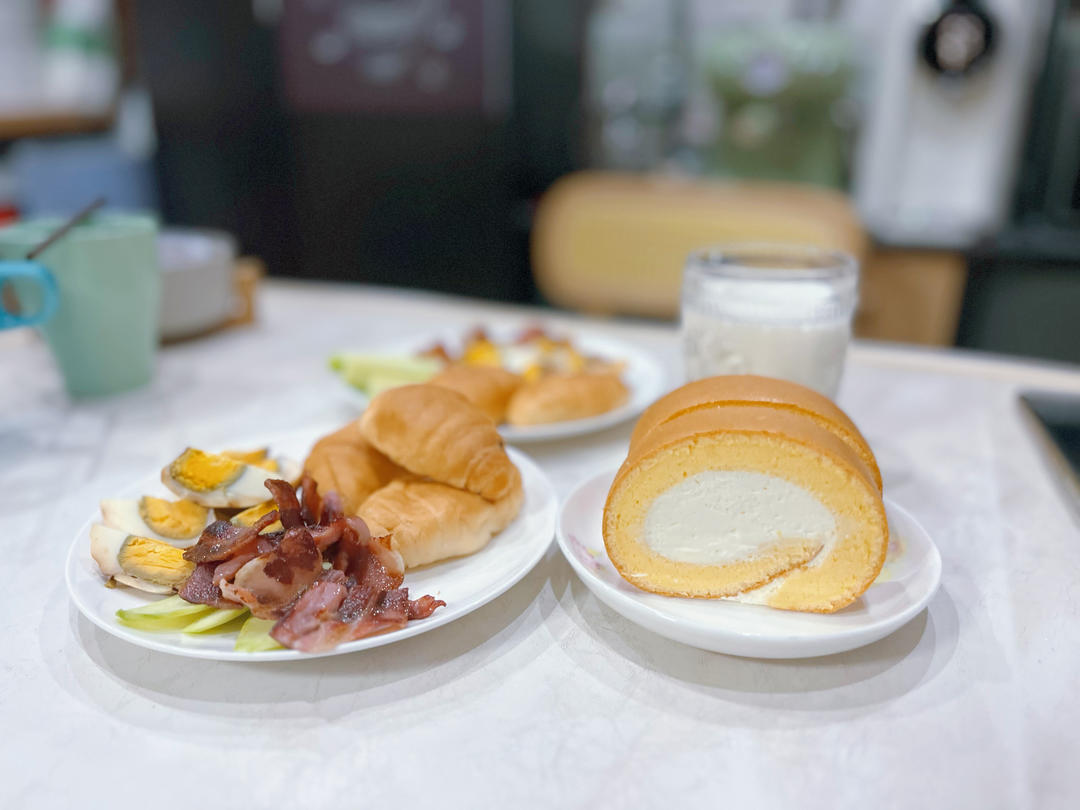 蛋糕卷这样做‼️不掉皮不开裂（小视频食谱）