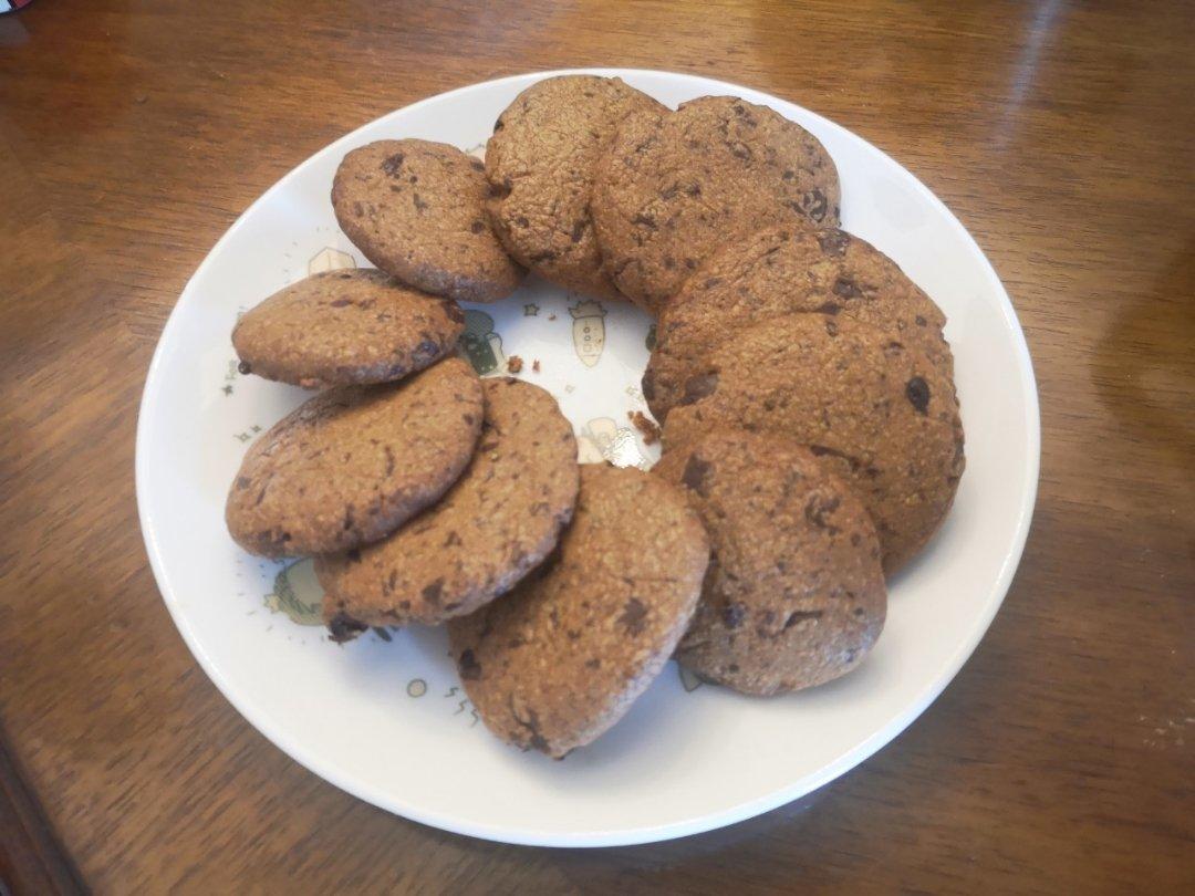 酥酥脆脆的巧克力碎曲奇