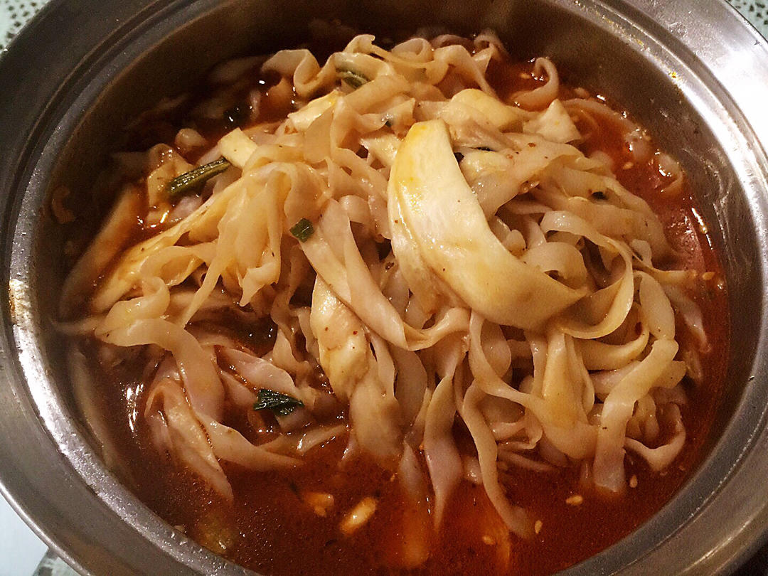 减脂系列▪️以假乱真的大碗“宽面”，低脂杏鲍菇让你吃出幸福感（附削“面”皮秘籍）