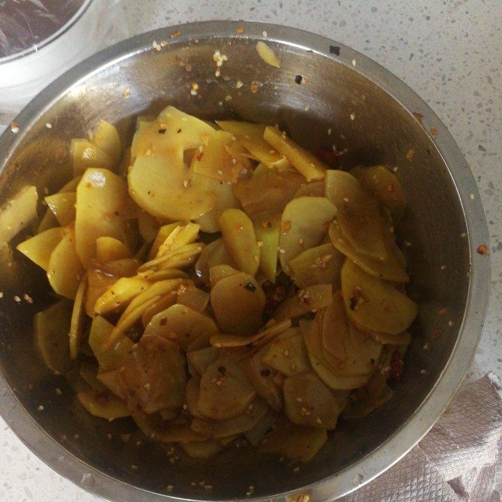 5分钟搞定，酸辣开胃凉拌土豆片‼️巨解谗