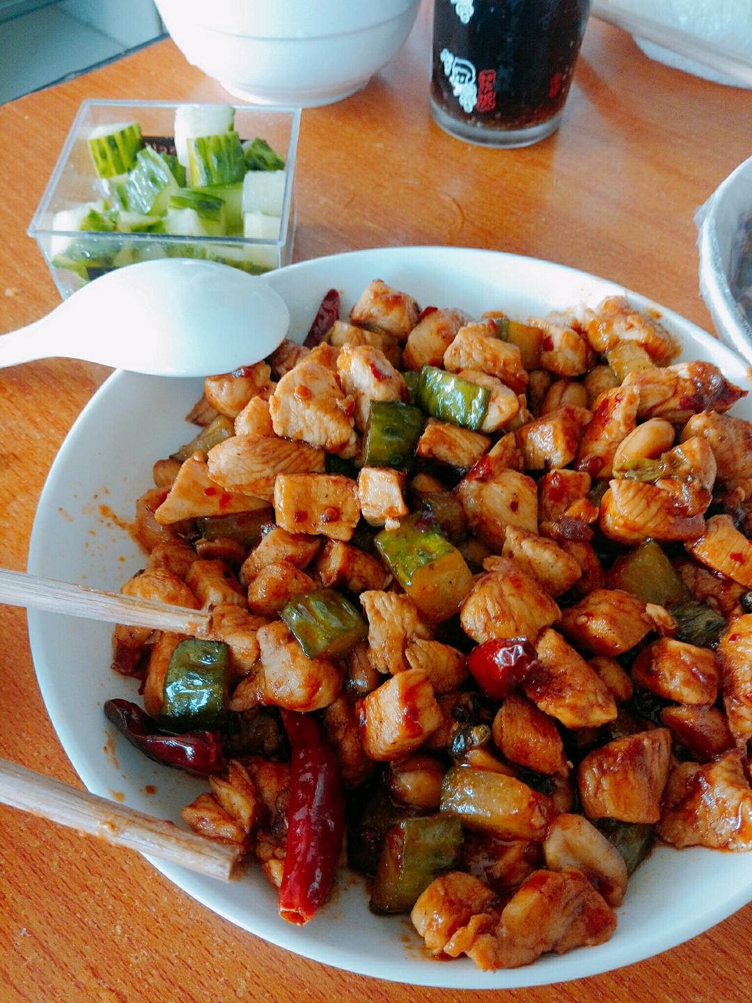 【中餐厅】亮大厨教做宫保鸡丁『多图详解』