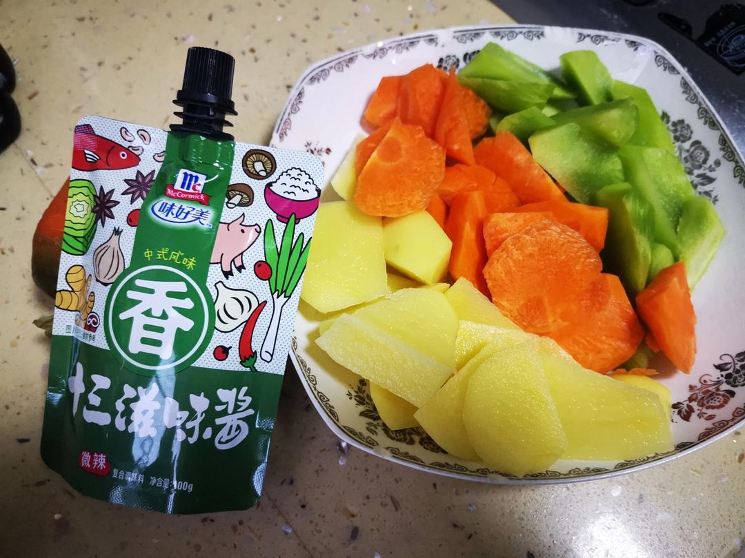 十三香鸡翅焖虾