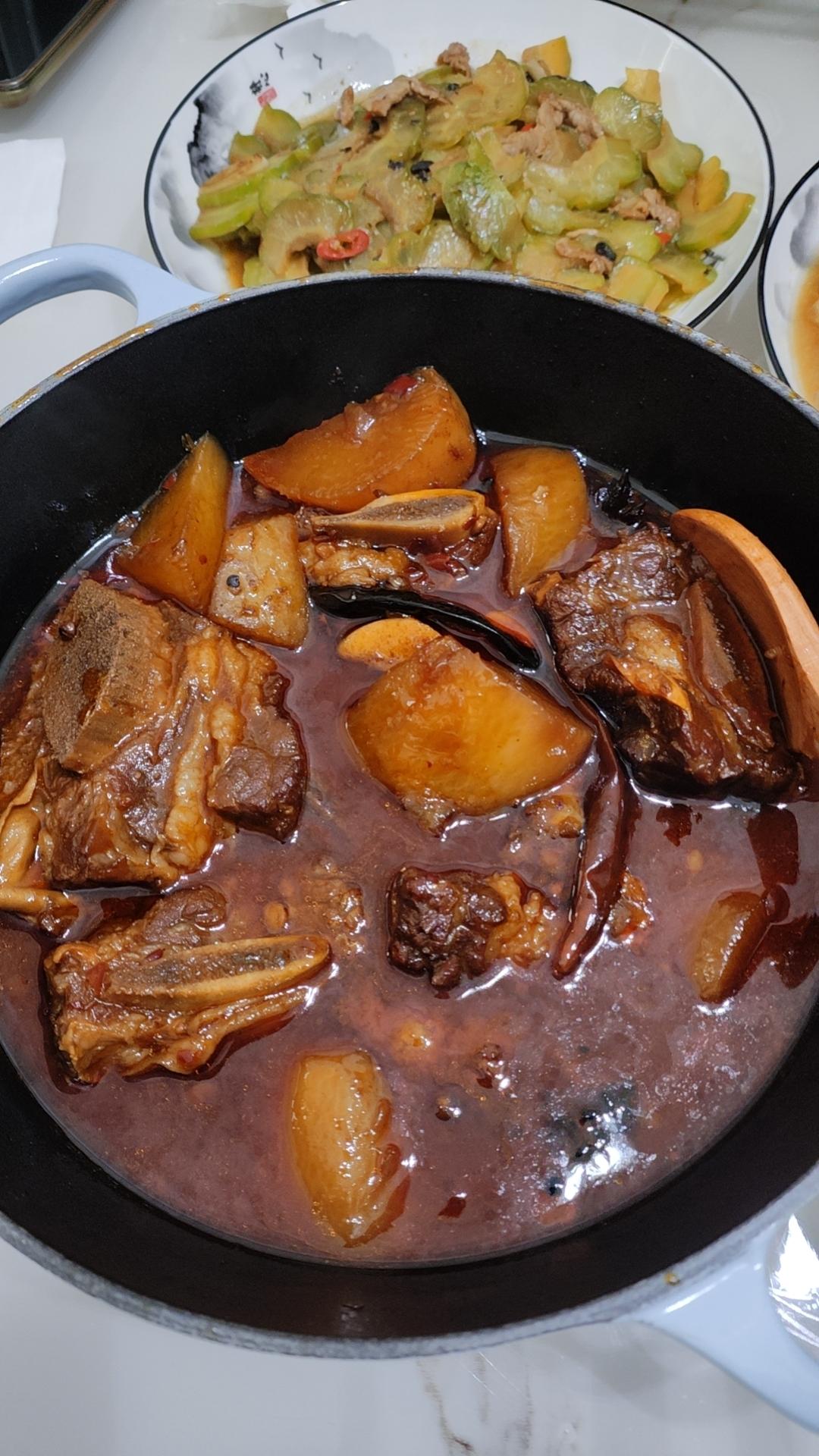 红烧牛排骨
