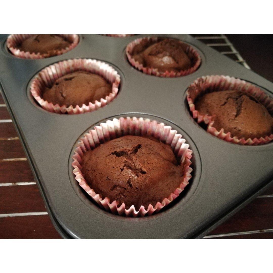 巧克力熔岩蛋糕(全图文超简单)