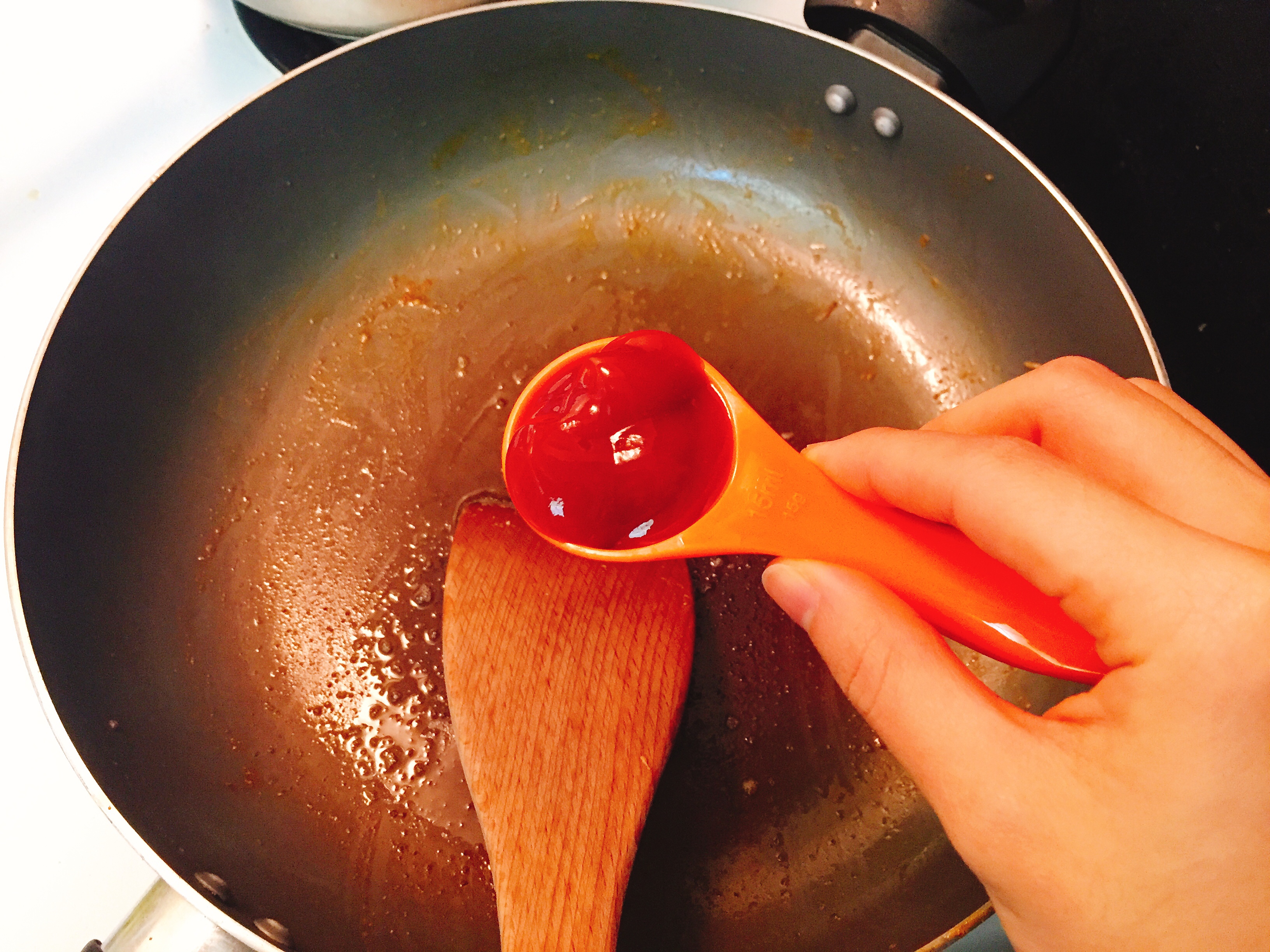 茄汁大虾烧年糕的做法 步骤7