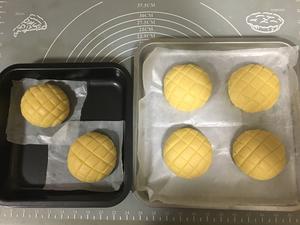 菠萝酥皮面包的做法 步骤8