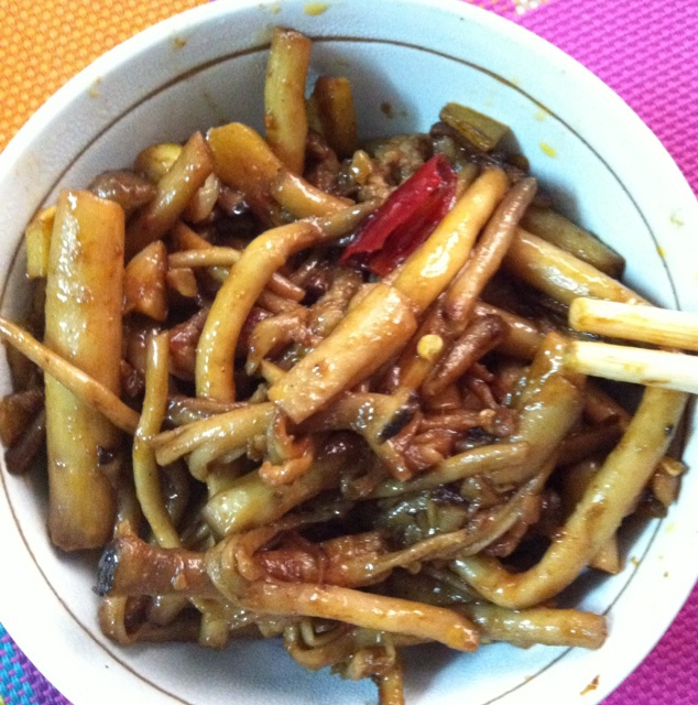 干锅腊肉茶树菇