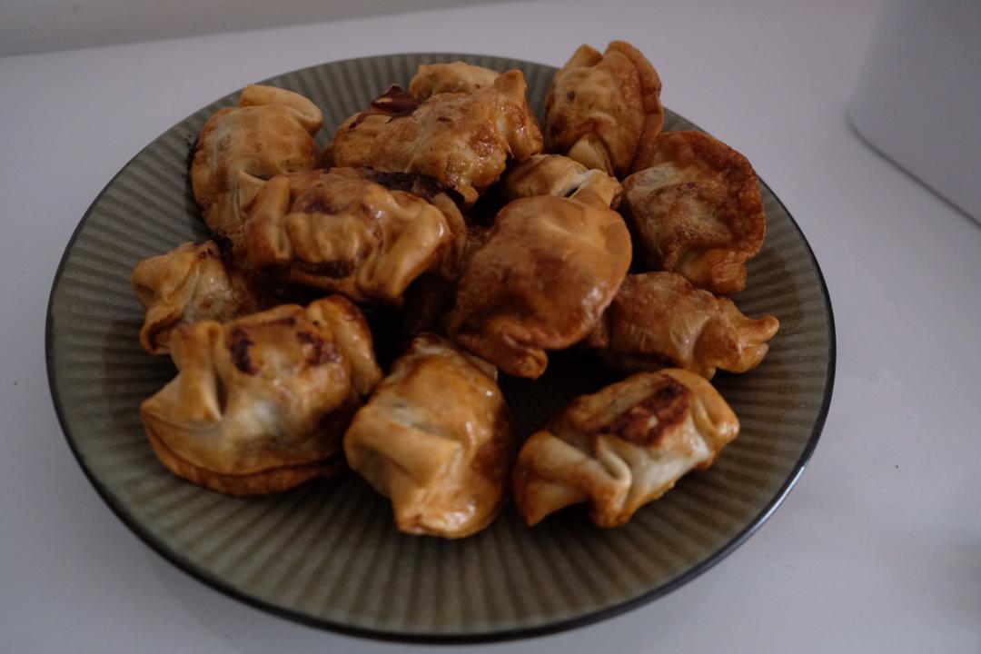 空气炸锅炸饺子