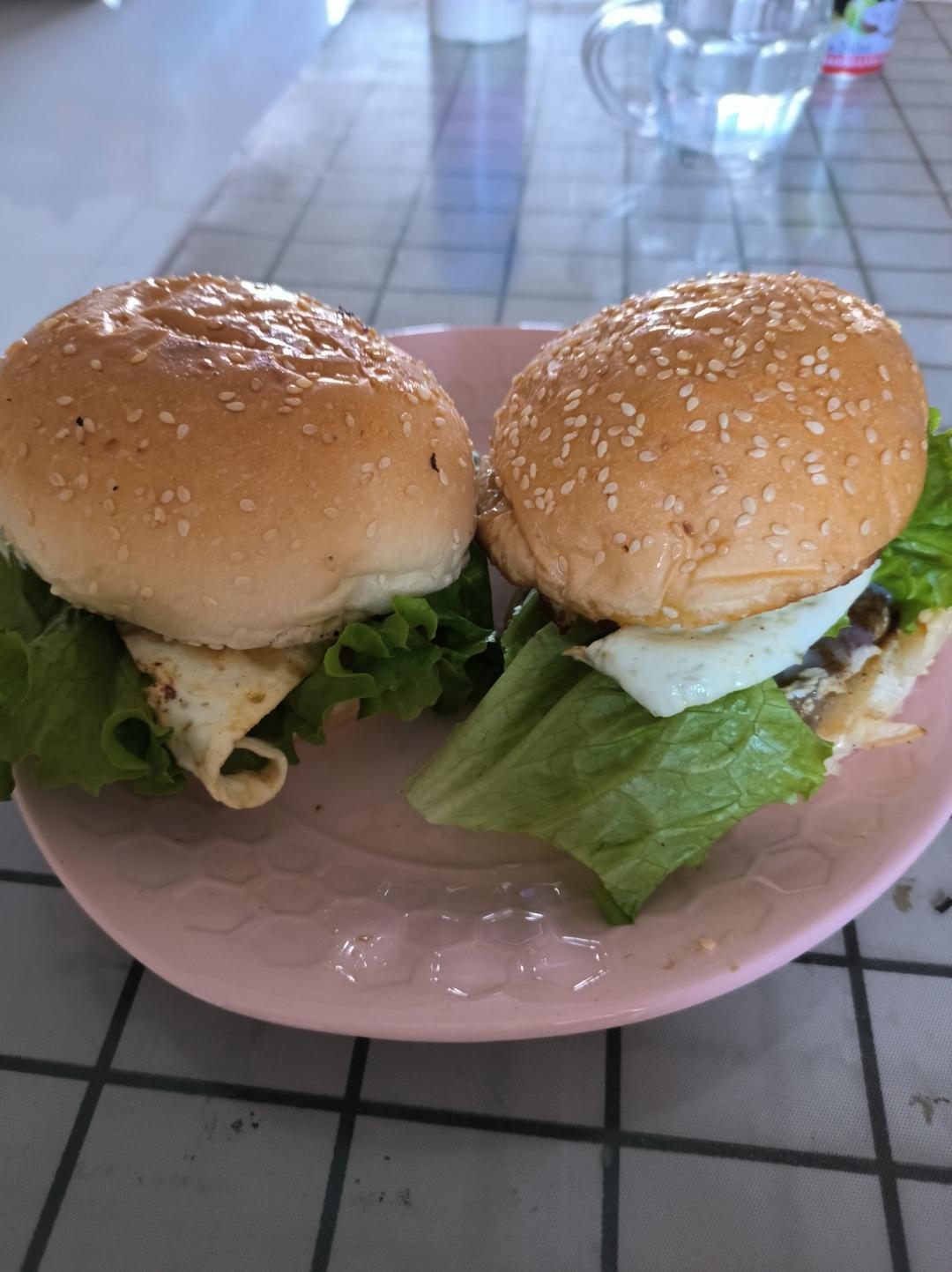 自制营养肉饼汉堡包