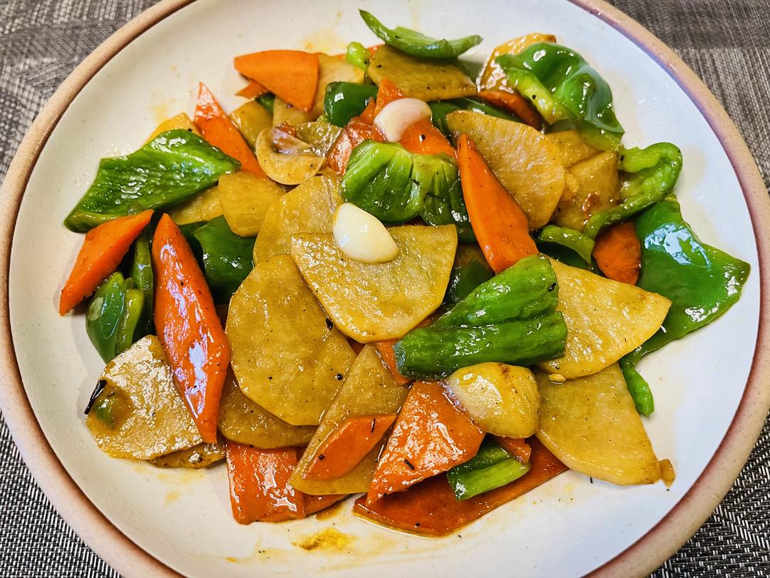 青椒09炒土豆08胡萝卜09片的做法