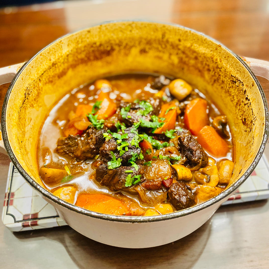 勃艮第红酒炖牛肉boeuf bourguignon（无铸铁锅也能做）
