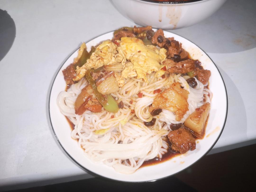 挂面神仙吃法㊙️香到舔盘子的青椒鸡蛋拌面
