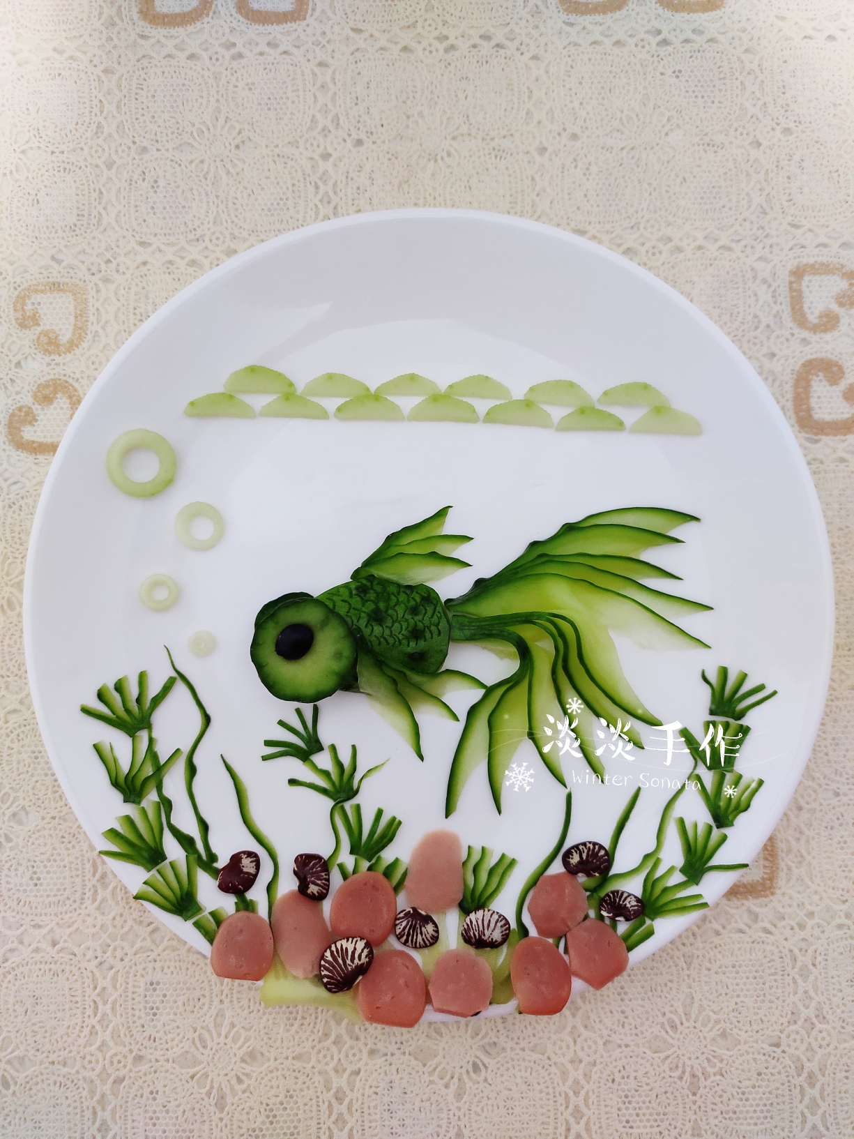 黄瓜金鱼(蔬菜盘饰/蔬菜摆盘/果蔬摆盘/果蔬盘饰)的做法